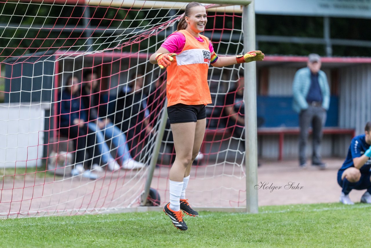 Bild 452 - Loewinnen Cup